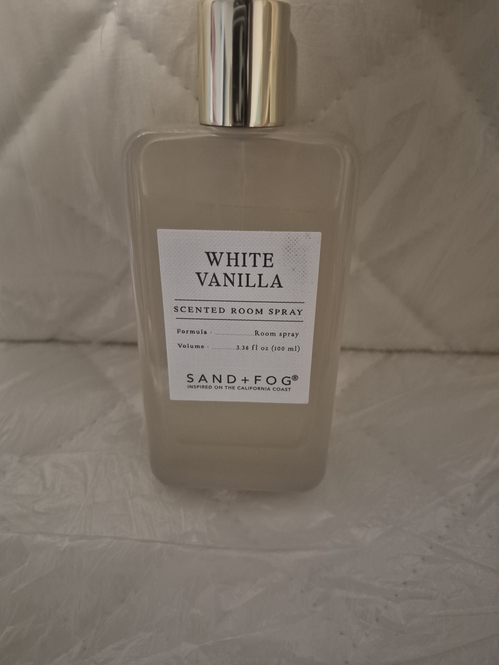 Sand+Fog White Vanilla Scented Room Spray — White